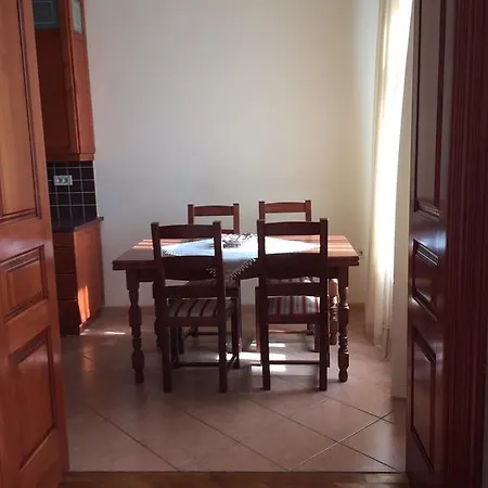 Avgustini Apartment *